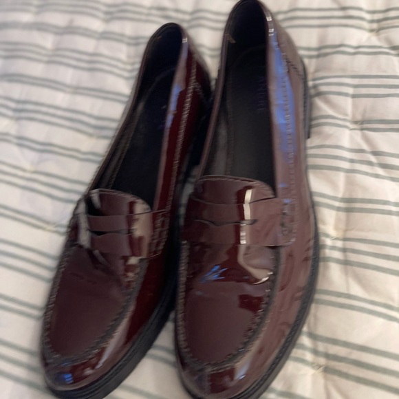 Andre Shiny leather Burgundy Loafers - Picture 2 of 6